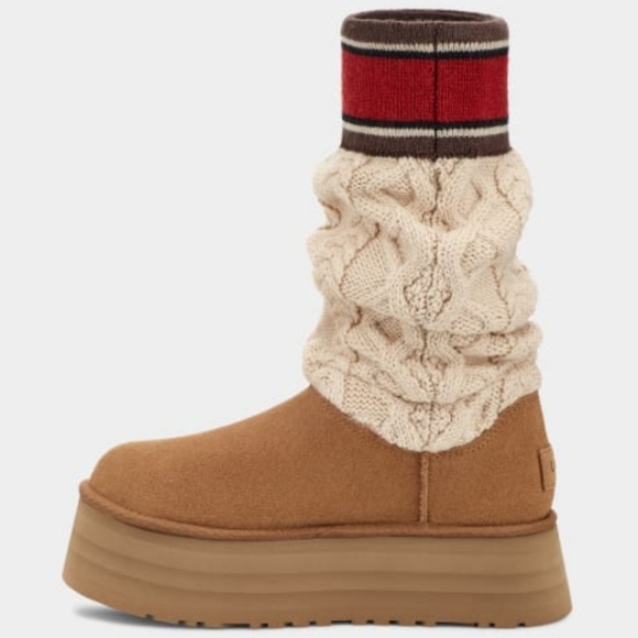 Ugg - Picture 3 of 6